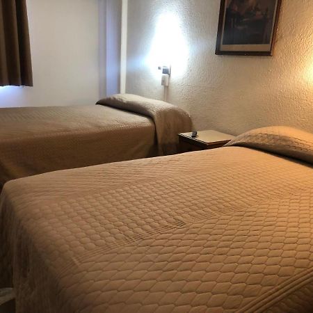 Hotel Lorena Los Mochis Bagian luar foto