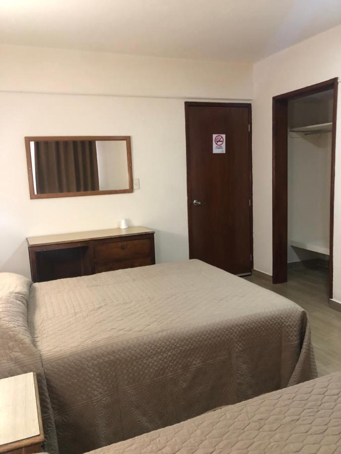Hotel Lorena Los Mochis Bagian luar foto